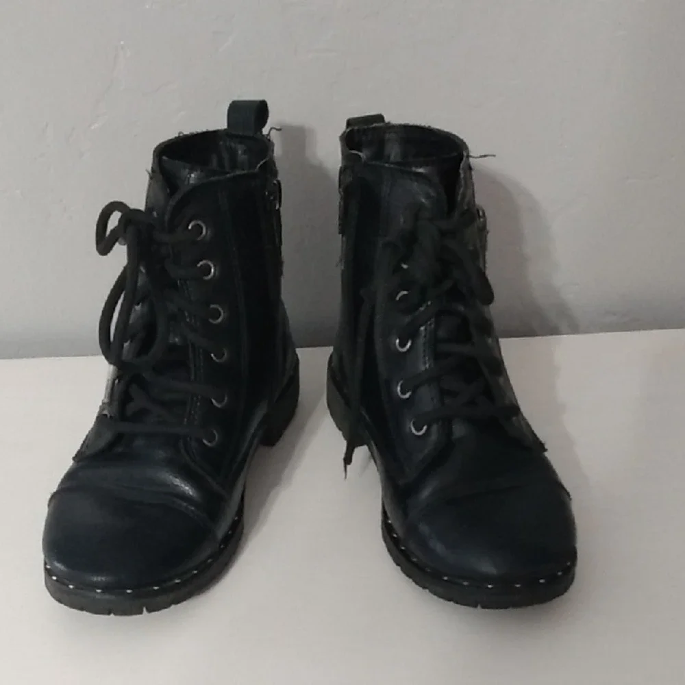Kids‎ Black Combat Boots Side Zip Buckle Studded Sole Lace Up Size 12